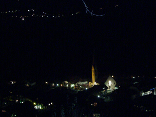 PB280033_20041128_nightview