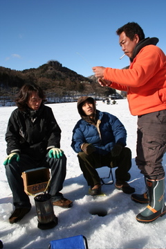 榛名山ワカサギ釣りレッスン中