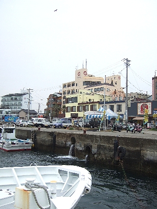 日間賀島と宿01