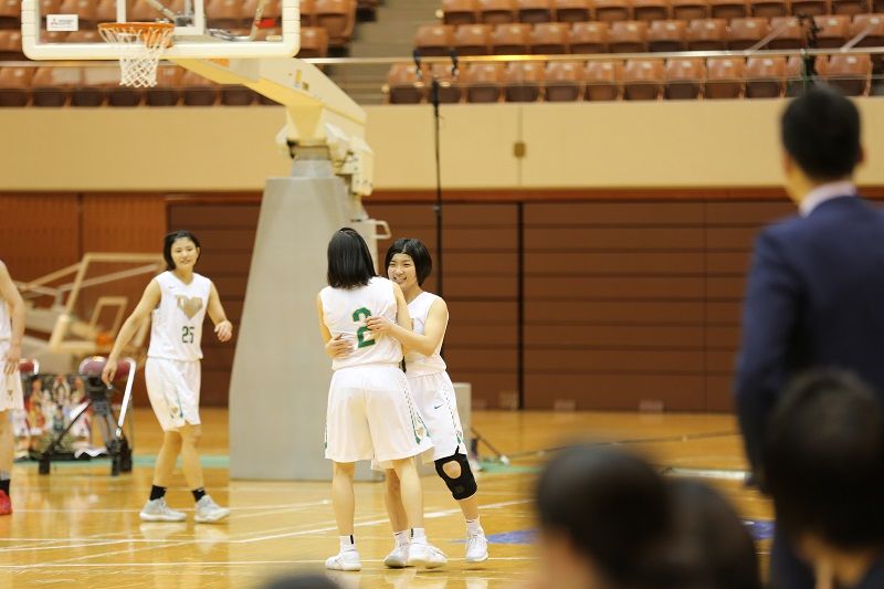 全国制覇の影に矯正用インソール 第69回全日本女子バスケ大学選手権大会優勝 東京医療保健大学女子バスケットボール部インタビュー フォームソティックス メディカル Runart ランナート足の治療院ブログ