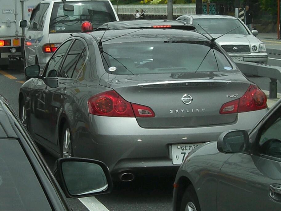 大阪府警刑事部機動捜査隊 V３６ V３５スカイライン 緊急出動 １人の広域機動捜査官