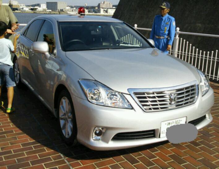 ２００系クラウン覆面パトカー １人の広域機動捜査官