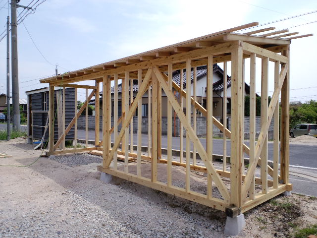 薪小屋 兼 洗濯物干し小屋 Rustic Way