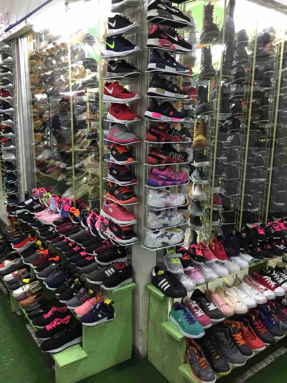 パチモン天国 海外逃亡してしまいました