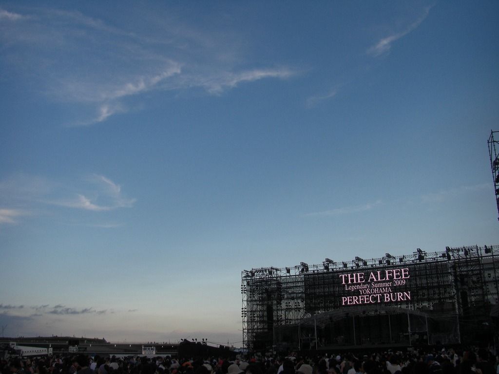 THE  ALFEE 2009.8.8 YOKOHAMA  赤レンガパーク 71sxH9yZx7L.jpg
