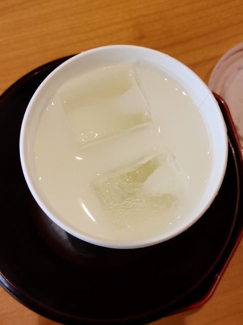 亮磁店内グルメ