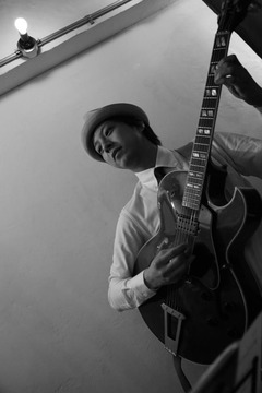 942481_194730824007710_1539979380_n