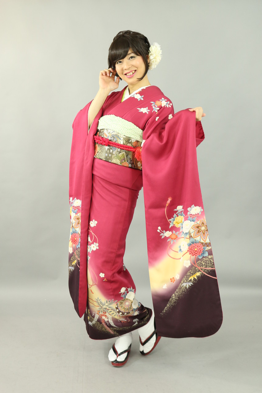 振袖姿をよく見掛ける季節 りょうこちゃんの女装日記