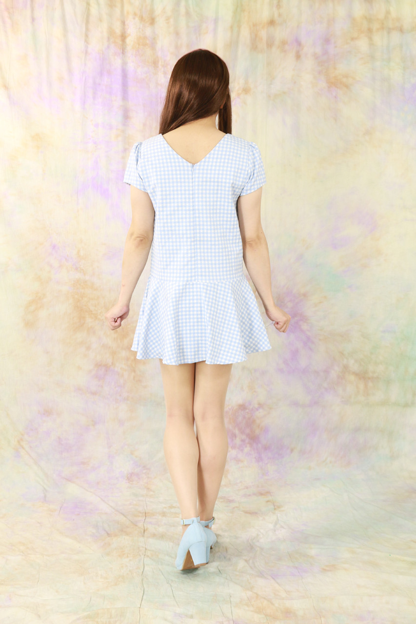 水色のミニワンピース その1 りょうこちゃんの女装日記