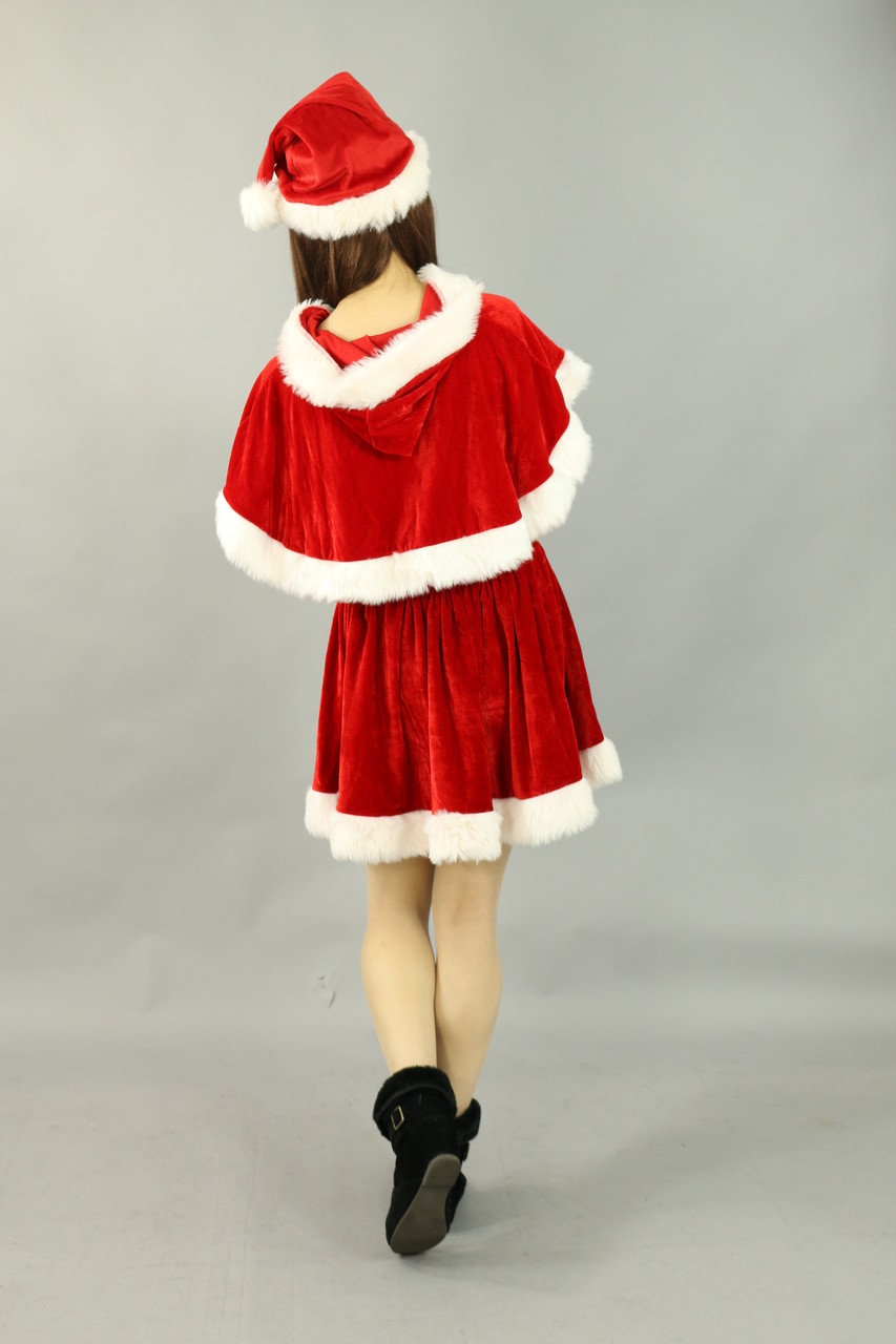サンタガールが笑顔をプレゼント りょうこちゃんの女装日記