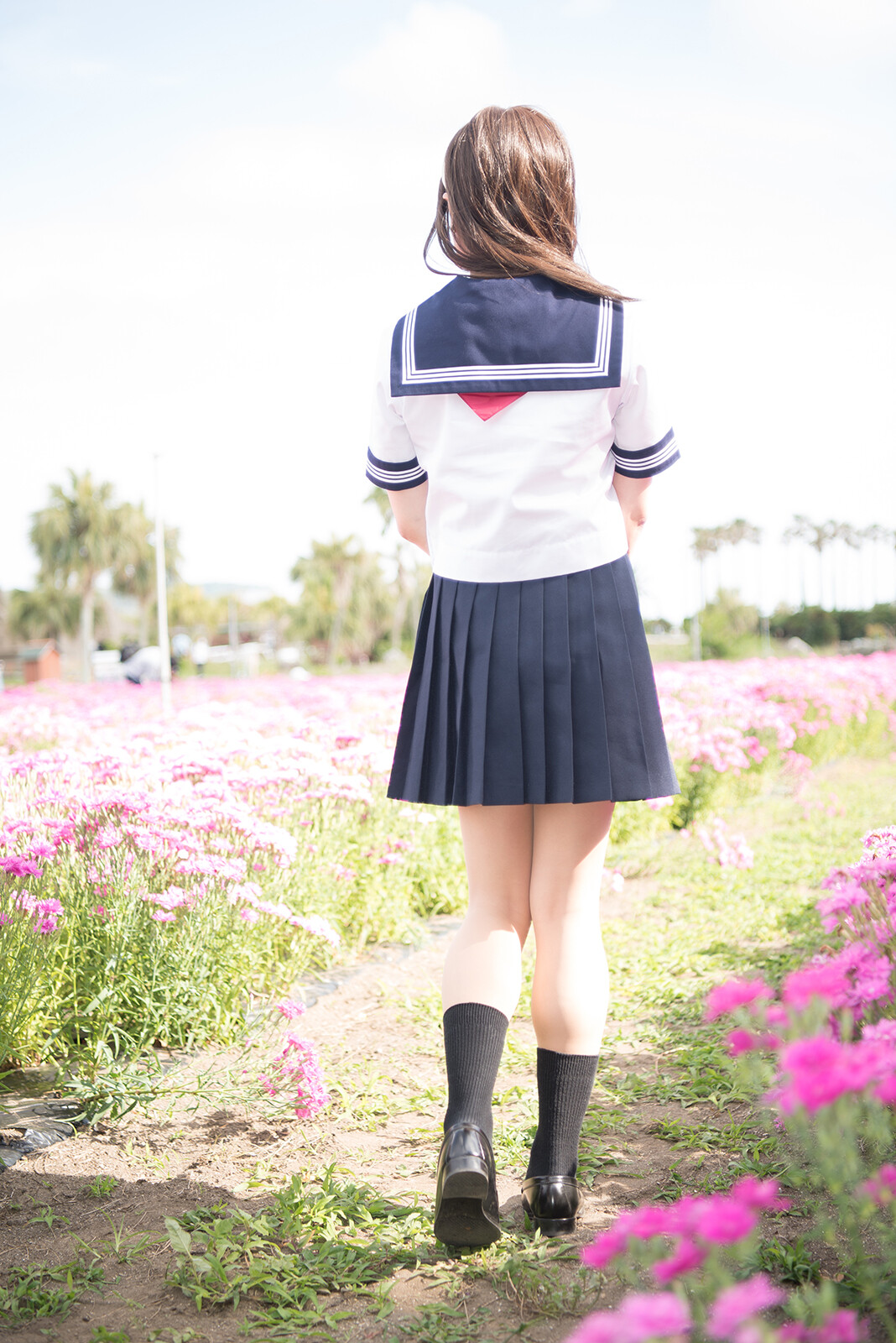 セーラー服は後ろ姿も可愛い りょうこちゃんの女装日記