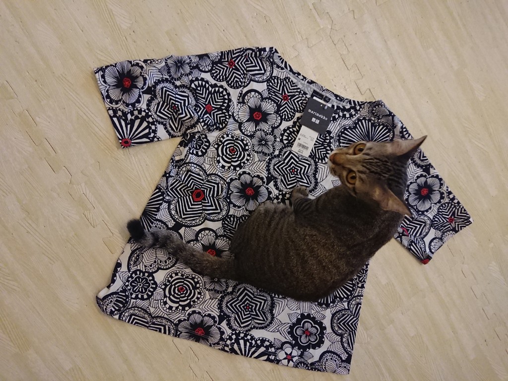 ユニクロ マリメッココラボ シンガポールでも買えました ねころぐ にゃんごくlife クアラルンプール Powered By ライブドアブログ