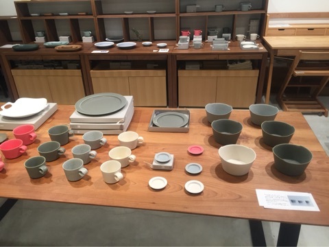 {A5AA6B87-6D61-403F-A720-ABD20883E910:01}