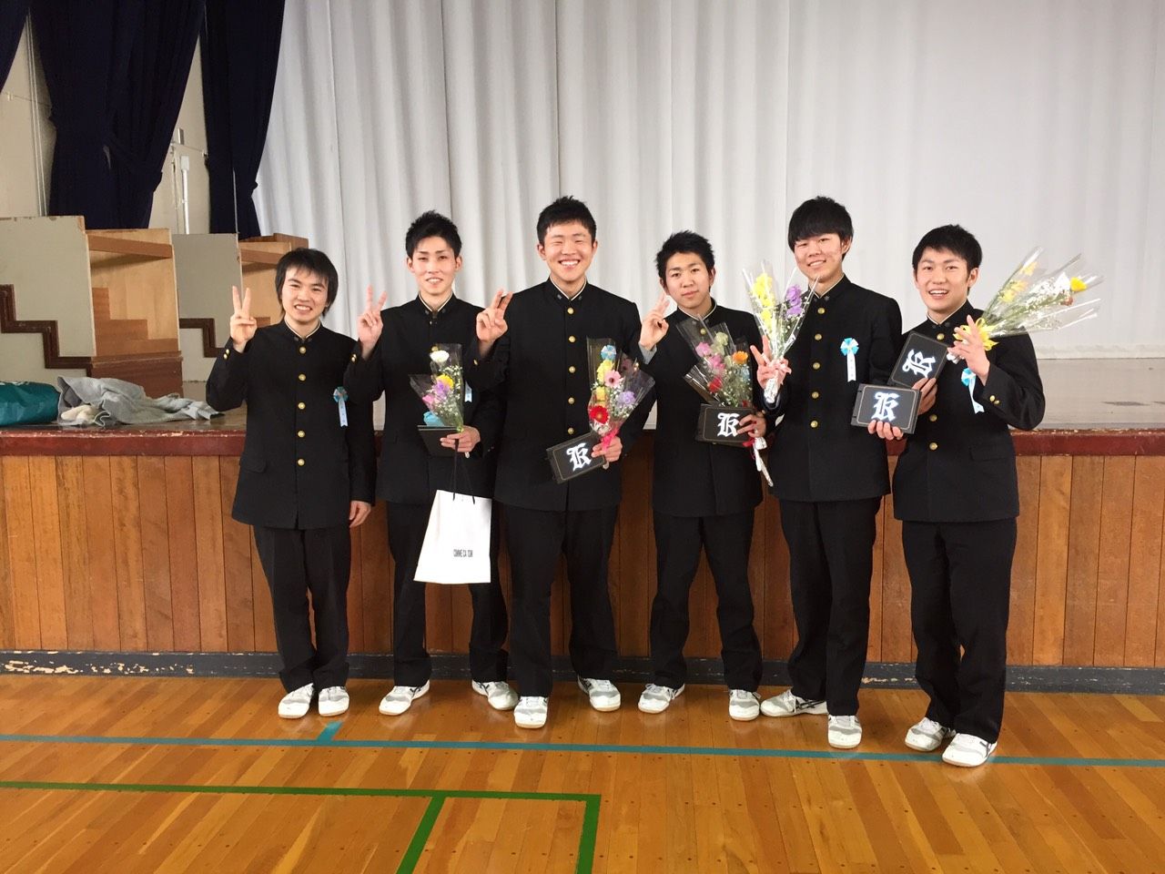 31期卒業式 青空会~緑陵野球部OB会~ 31期卒業式 青空会~緑陵野球部OB会~