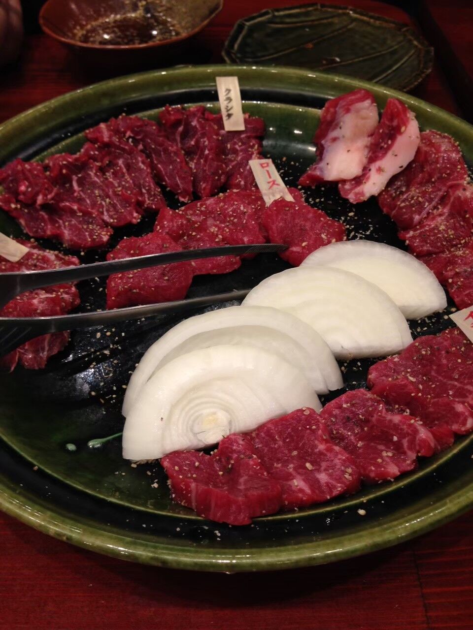 馬肉料理の大人気店で馬刺しや焼肉を堪能 堺東 けとばし屋チャンピオン 大阪グルメひとり旅 馬肉料理の大人気店で馬刺しや焼肉を堪能 堺東 けとばし屋チャンピオン 大阪グルメひとり旅