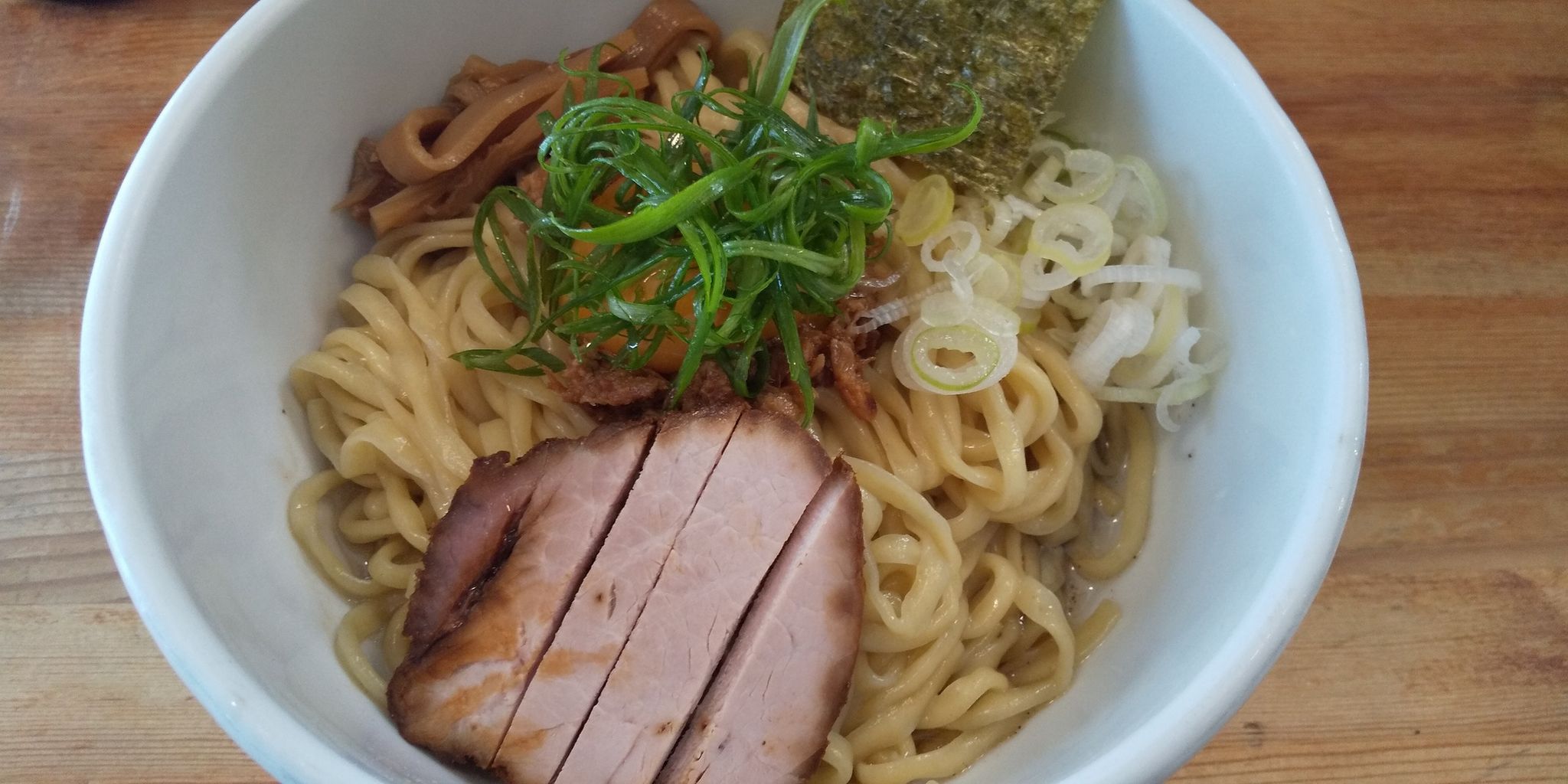 生まれて初めて油そばを食べてみた あびこ 閃 大阪グルメひとり旅