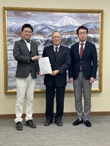 11月3日埼玉大学坂井貴文学長を訪問2