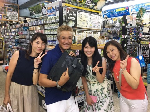 21101033_1479932975406658_1602770038_n