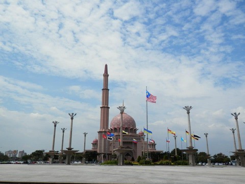 マレーシア経由アメリカ着!>>Cici