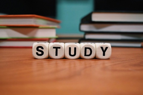 study-1968077_1280