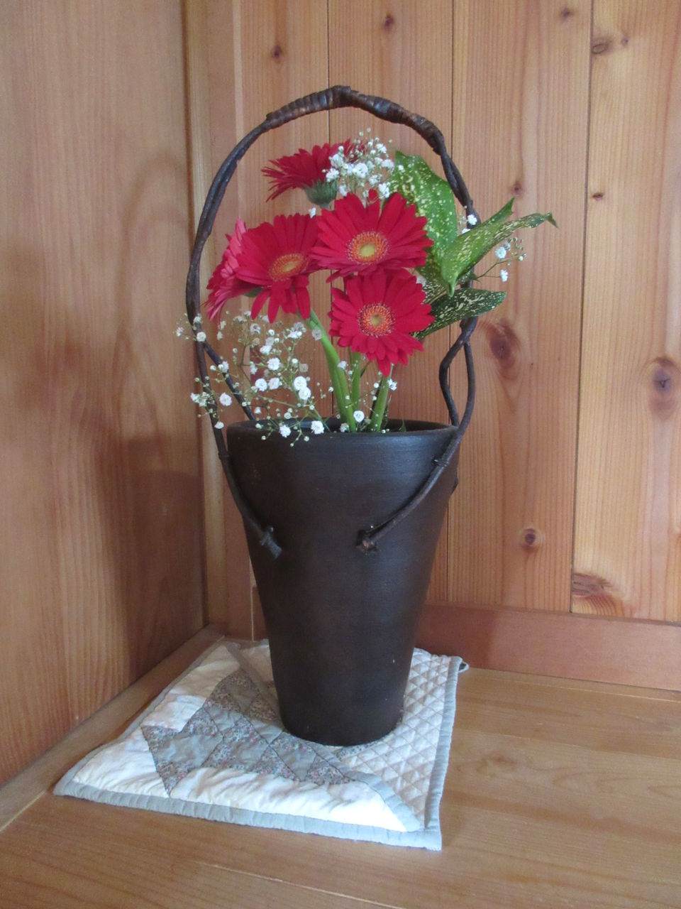 花瓶の花が子供達家族を歓迎 Diy Heaven