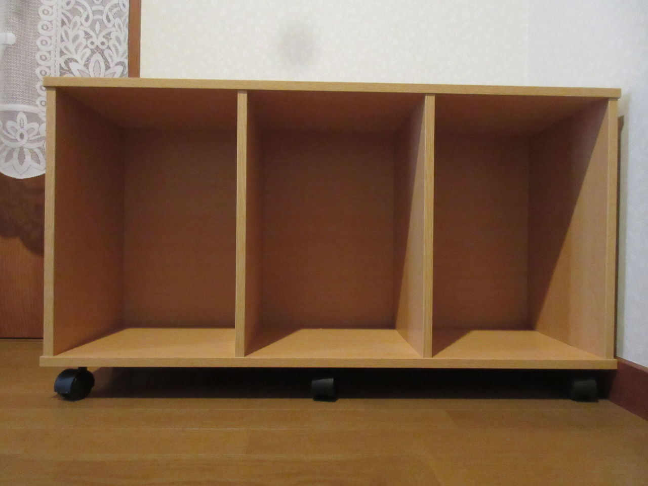 カラーボックスに双輪キャスターを付ける Diy Heaven カラーボックスに双輪キャスターを付ける Diy Heaven