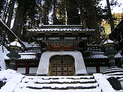 皇嘉門(徳川家光公のお墓)