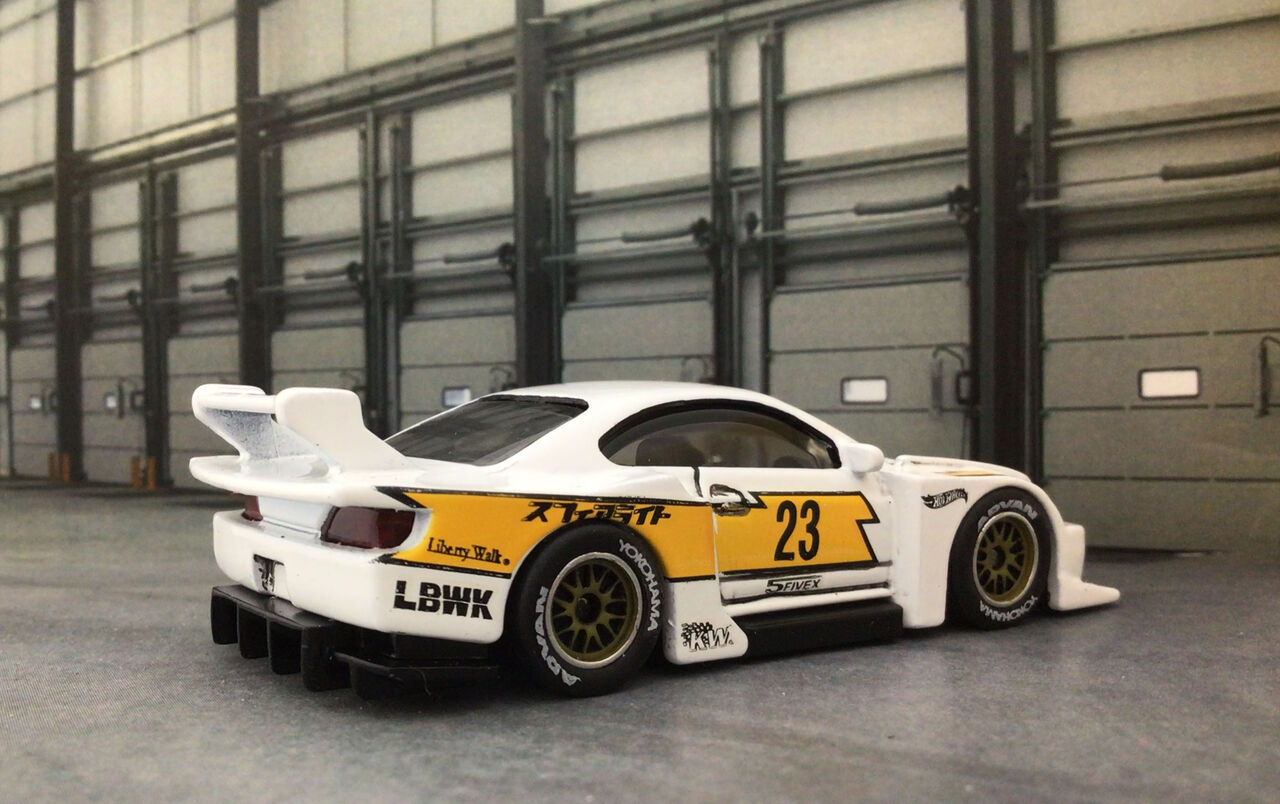 ホットウィール114話 LB SUPER SILHOUETTE NISSAN SILVIA (S15