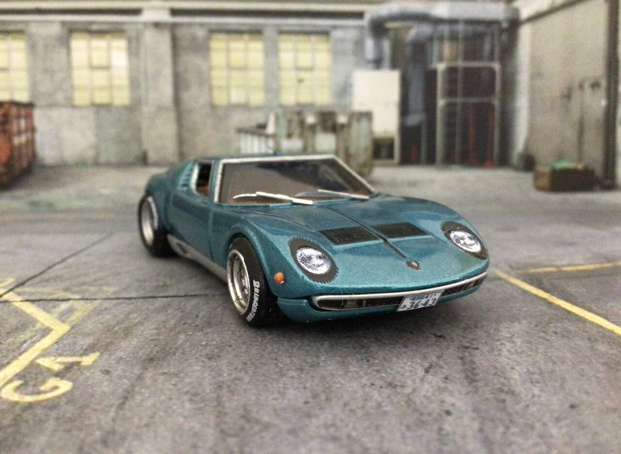 ホットウィール 1971 ミウラ SV レビュー＆カスタム | BEE's