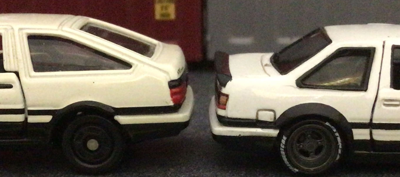 頭文字D藤原拓海トレノ( AE86）＆乾真司トレノ2ドア(AE86） 頭文字D セットVol.1 藤原拓海トレノ(AE86) & 乾信司トレノ2ドア