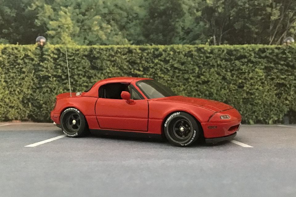 ホットウィール46話 頭文字D編 末次トオル ユーノスロードスター ホットウィール46話 頭文字D編 末次トオル ユーノスロードスター