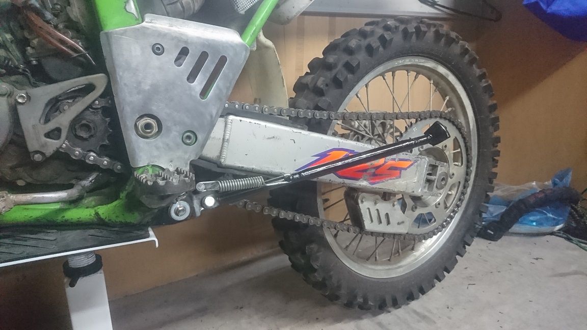 KX125 保安部品取付 番外編（サイドスタンド自作） : V-MAX 父ちゃんの