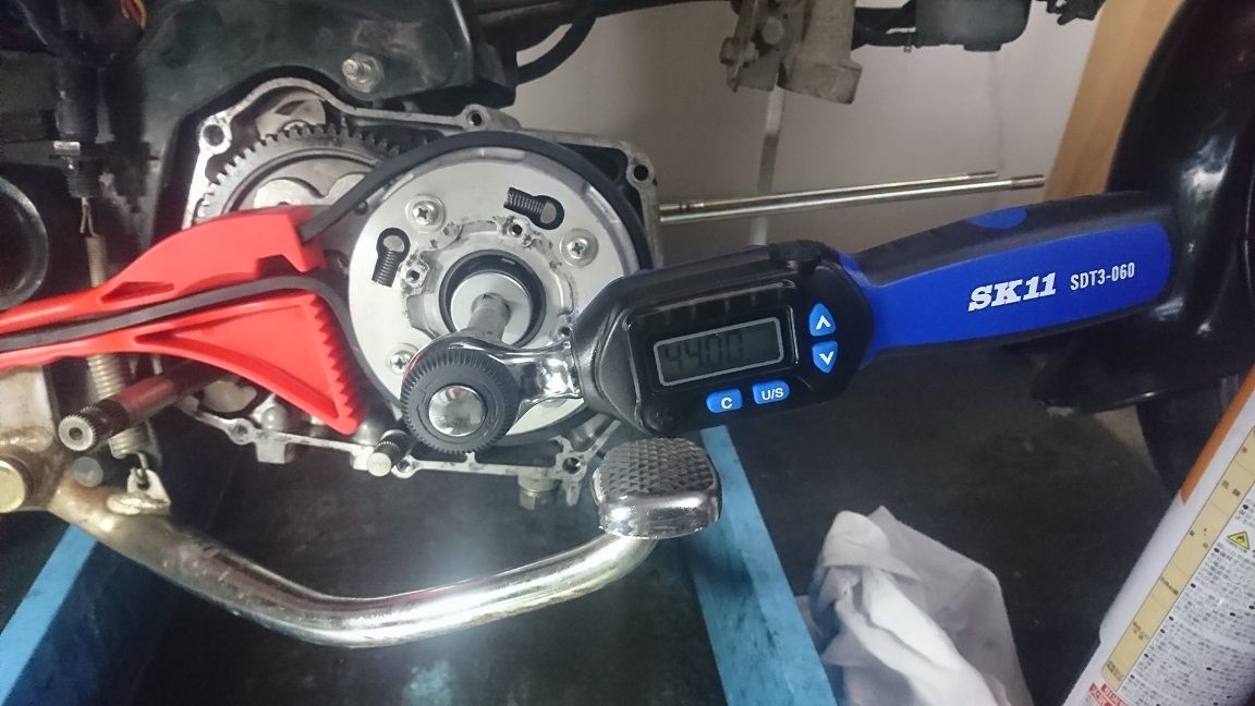 スーパーカブ エンジン焼き付き（ボアアップキット組付け編①） : V