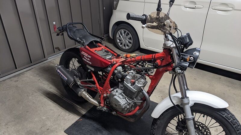 FTR223 カフェカスタム(1.タンク移設) : V-MAX 父ちゃんの妄想 FTR223 カフェカスタム(1.タンク移設) : V-MAX 父ちゃんの妄想
