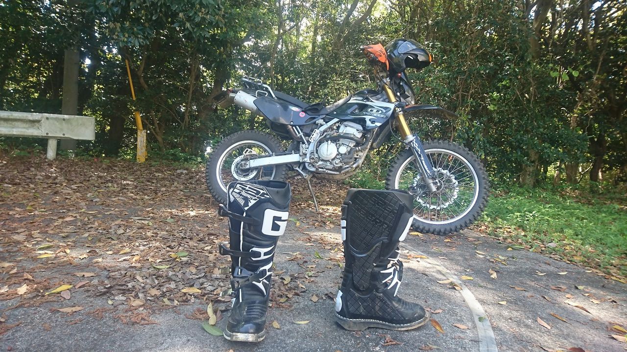 ブーツ慣らしに林道探索へ : V-MAX 父ちゃんの妄想とチャレンジ