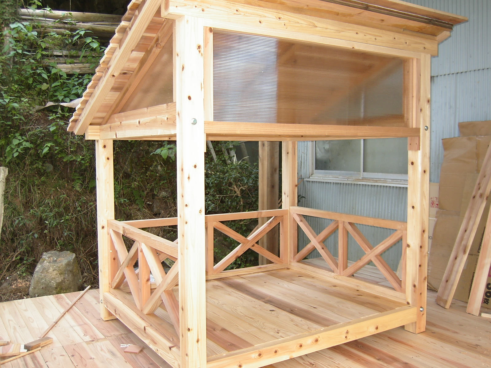 オリジナルな犬小屋 オープンタイプ 田舎者が作るオリジナルな犬小屋