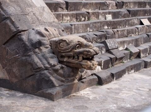 ケツァルコアトル2