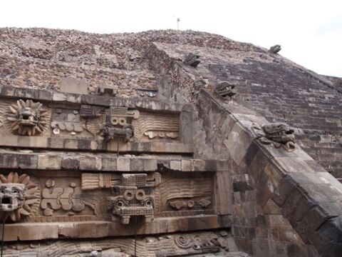 ケツァルコアトル3