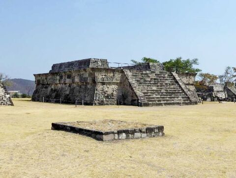 トルテカ-1-XochicalcoTemplo