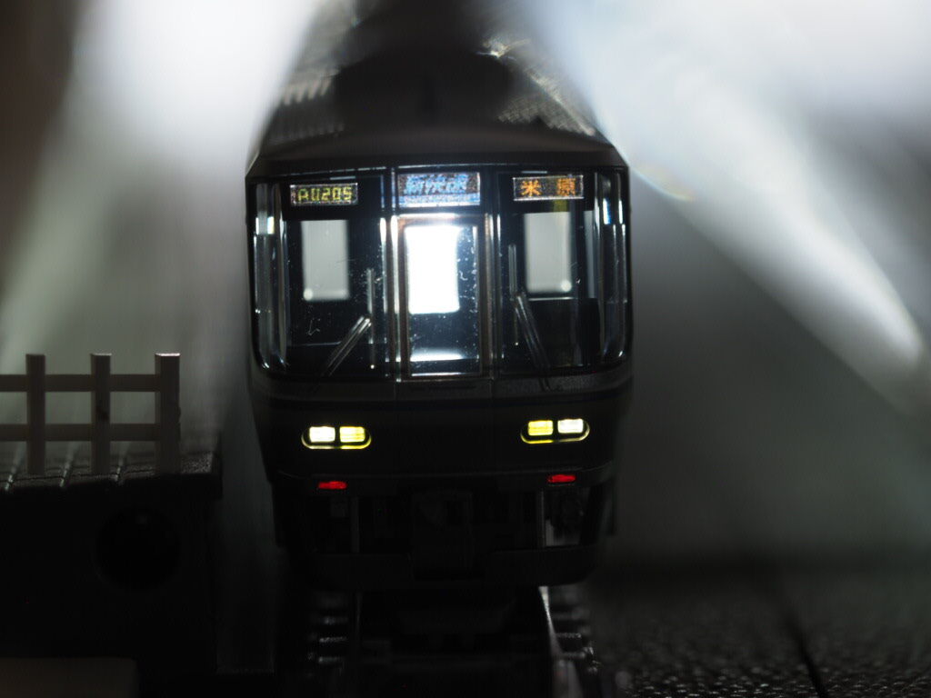 TOMIX 223系1000番台 増備しました : 7畳部屋の鉄道模型