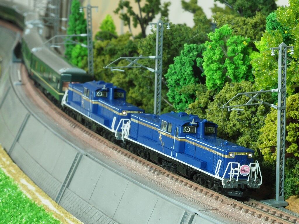 TOMIX DD51 北斗星色 入線しました : 7畳部屋の鉄道模型