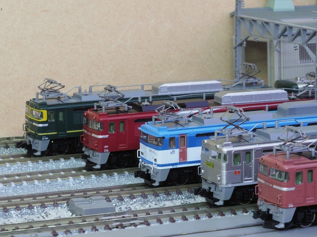 TOMIX EF81-450前期型 入線しました : 7畳部屋の鉄道模型 TOMIX EF81-450前期型 入線しました : 7畳部屋の鉄道模型