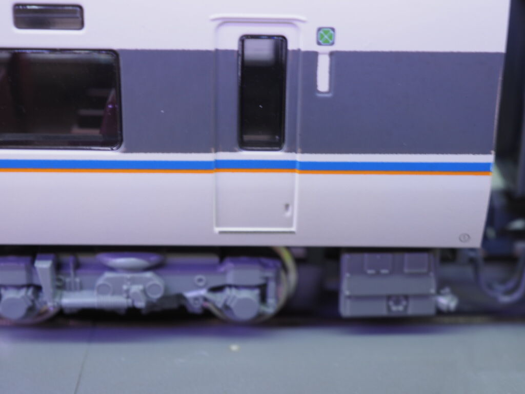 KATO 681系 車端部床下機器パーツ : 7畳部屋の鉄道模型