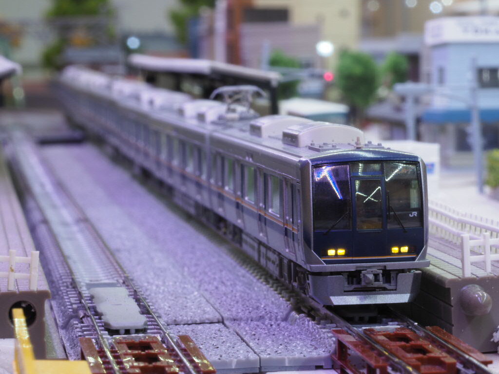 車輪磨き? 321系電車 : 7畳部屋の鉄道模型 車輪磨き? 321系電車 : 7畳部屋の鉄道模型