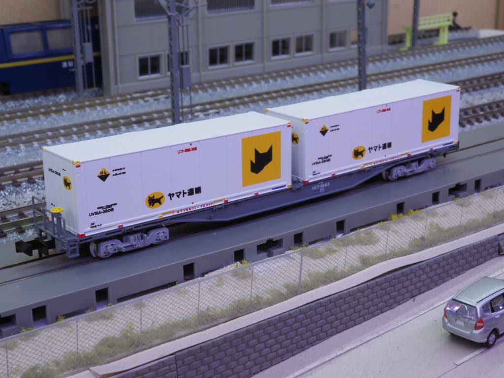 TOMIX コキ107 新塗装ヤマト運輸コンテナ付き : 7畳部屋の鉄道模型