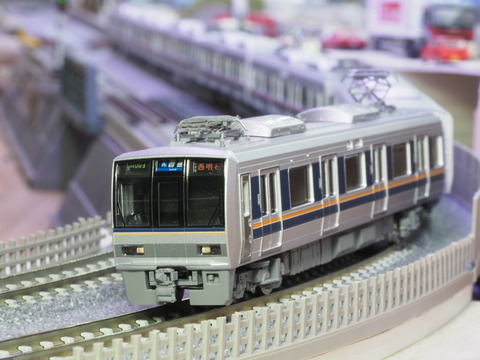 TOMIX 207系1000番台 入線しました : 7畳部屋の鉄道模型