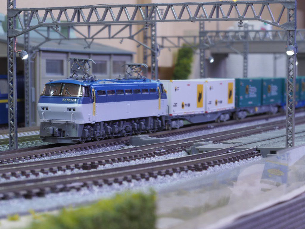 TOMIX コキ107 新塗装ヤマト運輸コンテナ付き : 7畳部屋の鉄道模型