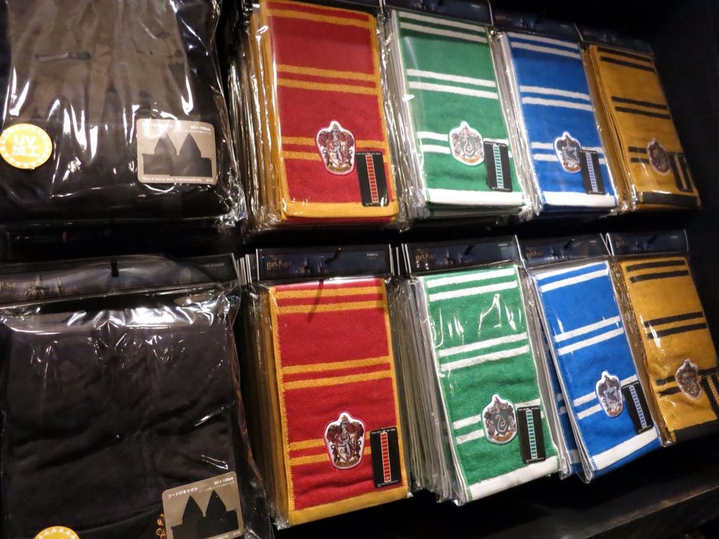 ユニバーサルスタジオジャパン に行って来ました ハリー ポッター ホグワーツ 進撃の巨人 モンハン アトラクション お土産 グッズ Usj について色々書きます アビスの底からこんにちは ユニバーサルスタジオジャパン に行って来ました ハリー ポッター ホグワーツ 進撃の巨人 モンハン アトラクション お土産 グッズ Usj について色々書きます アビスの底からこんにちは