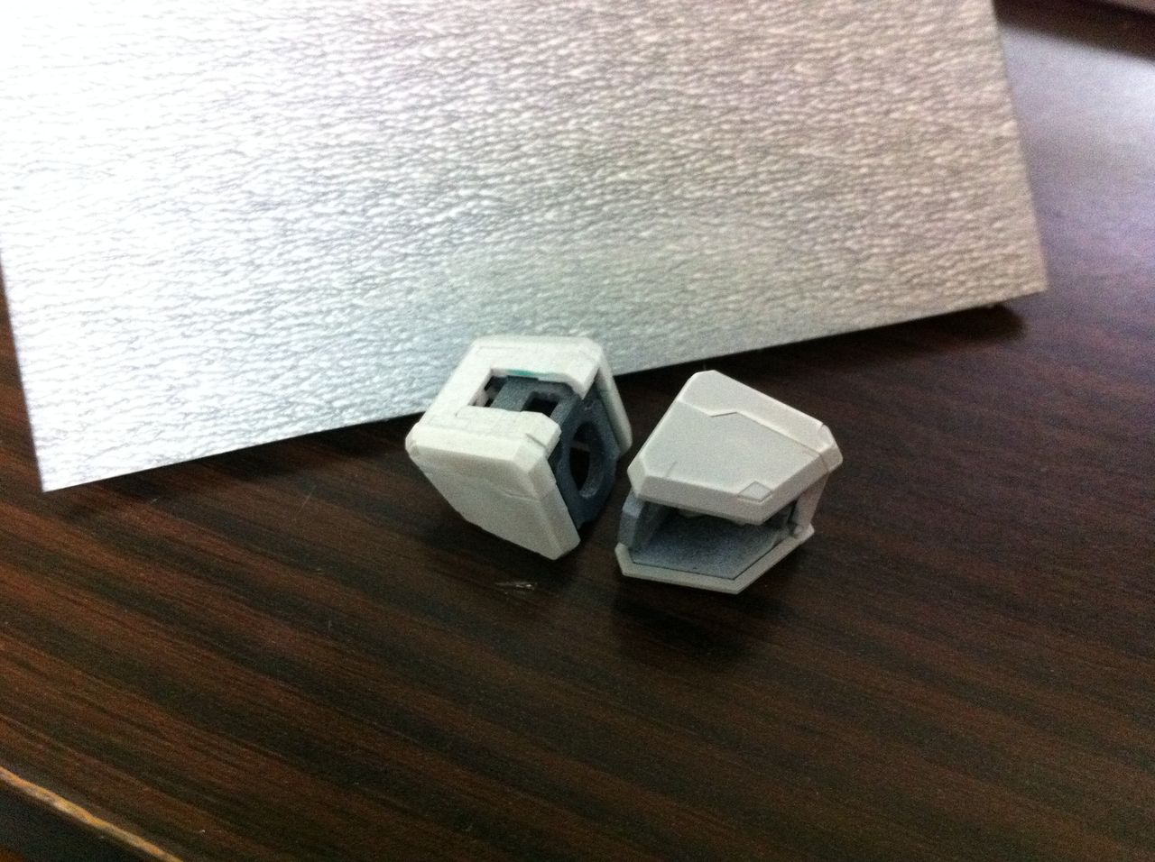 Rgガンダム 1 144 肩パーツ修正 2号機 ガンプラの作り方 Rgガンダム 1 144 肩パーツ修正 2号機 ガンプラの作り方