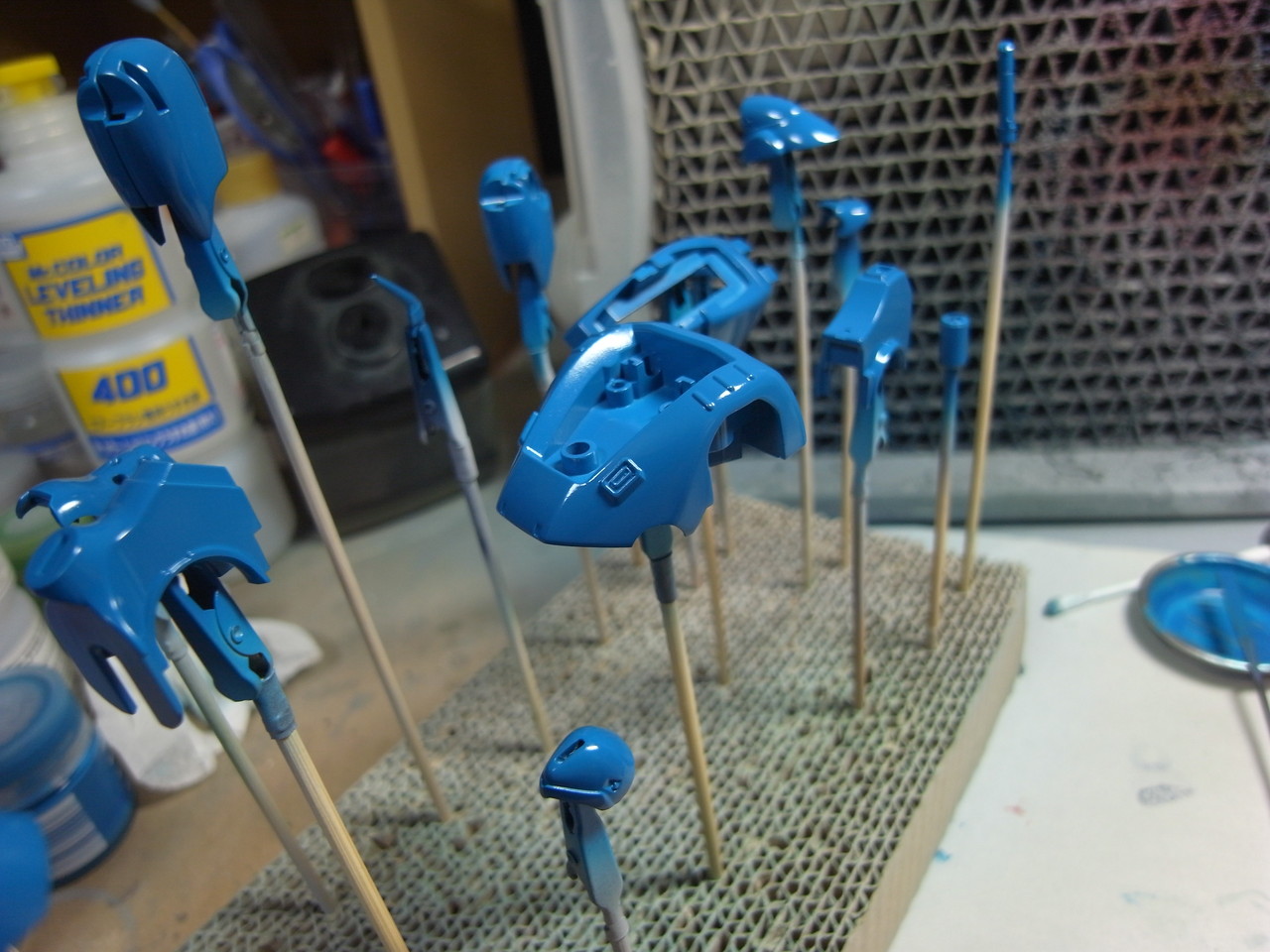 今日はここまで ケンプファーの青 ガンプラの作り方 今日はここまで ケンプファーの青 ガンプラの作り方